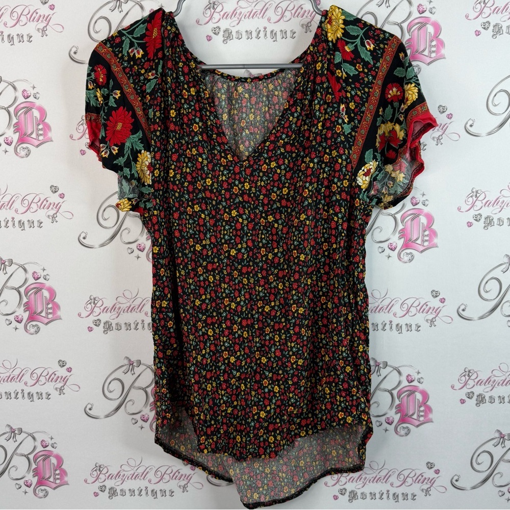 SHEIN T-shirt top shirt flowers red yellow green black Multicolor Floral Blouse